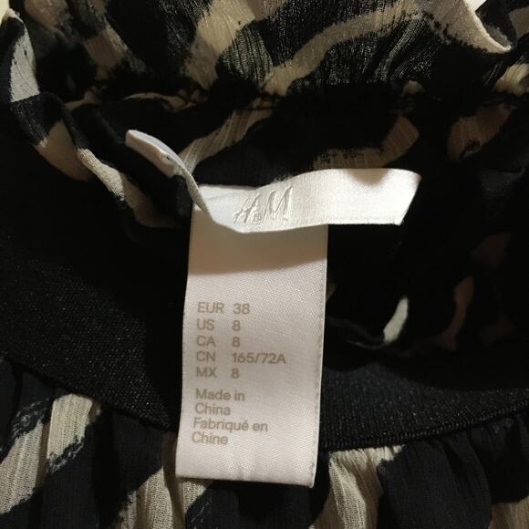 H&M Zebra Print Elastic Waist Chiffon Skirt 8 - Picture 4 of 6